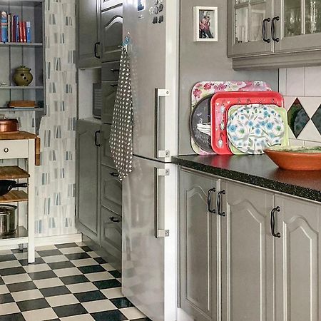 Cozy Home In Borgholm With Wifi Bagian luar foto