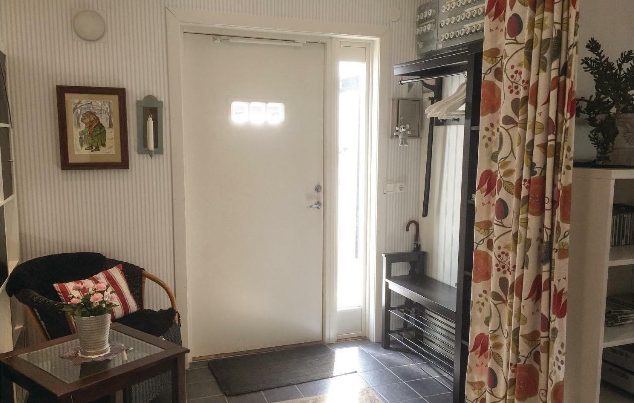 Cozy Home In Borgholm With Wifi Bagian luar foto