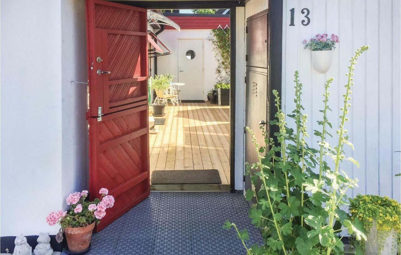 Cozy Home In Borgholm With Wifi Bagian luar foto